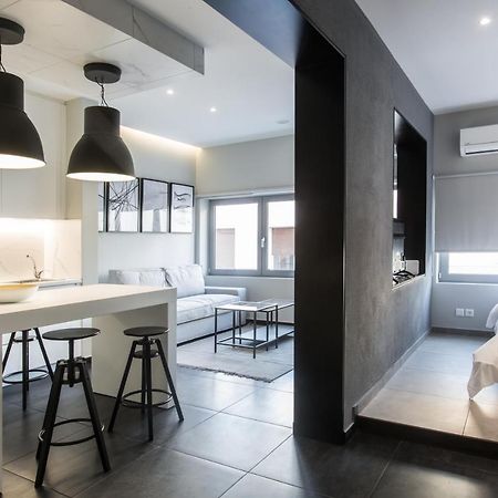 Athensis Apartments In Central Атина Екстериор снимка