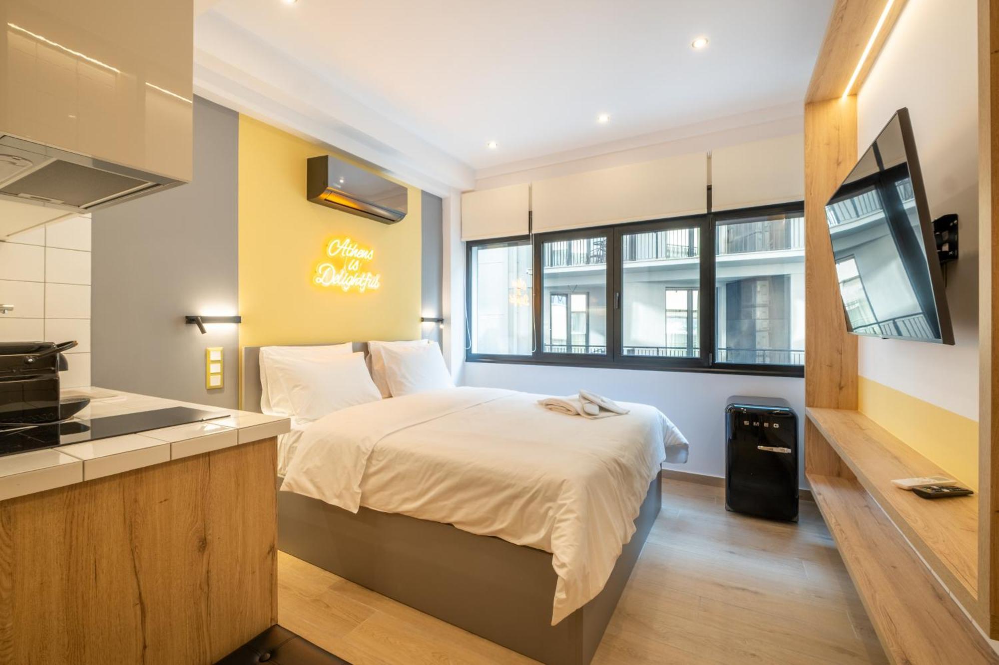 Athensis Apartments In Central Атина Екстериор снимка