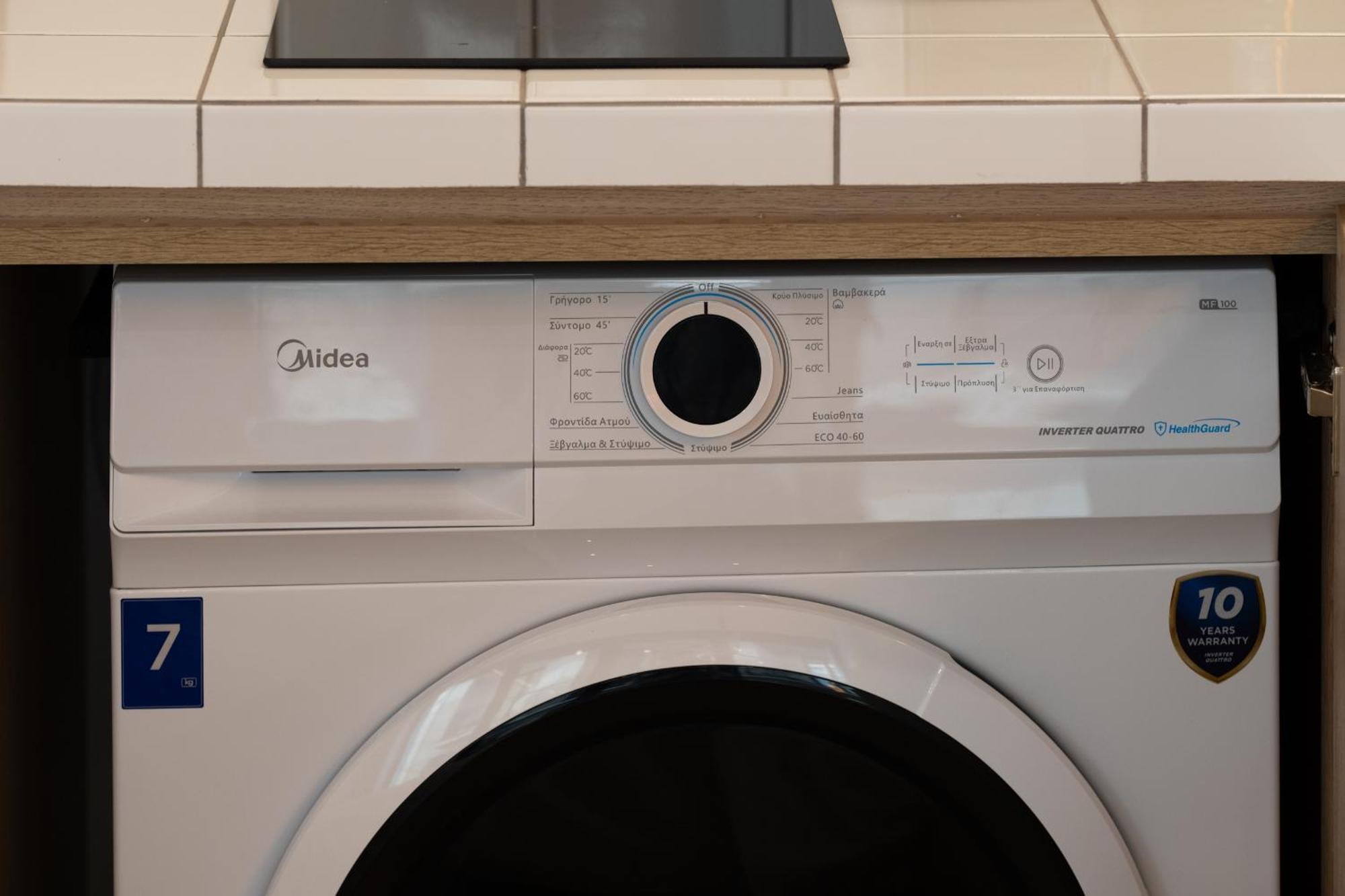 Athensis Apartments In Central Атина Екстериор снимка