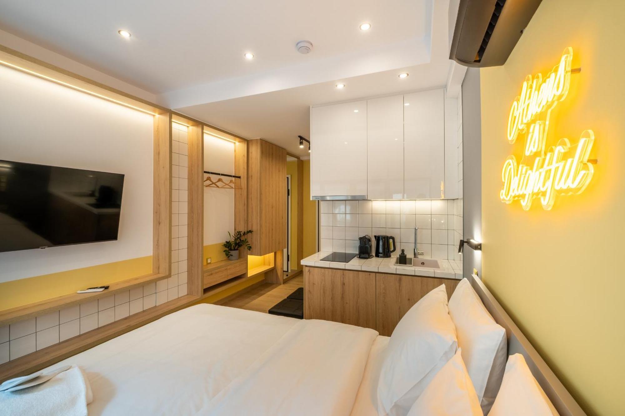Athensis Apartments In Central Атина Екстериор снимка