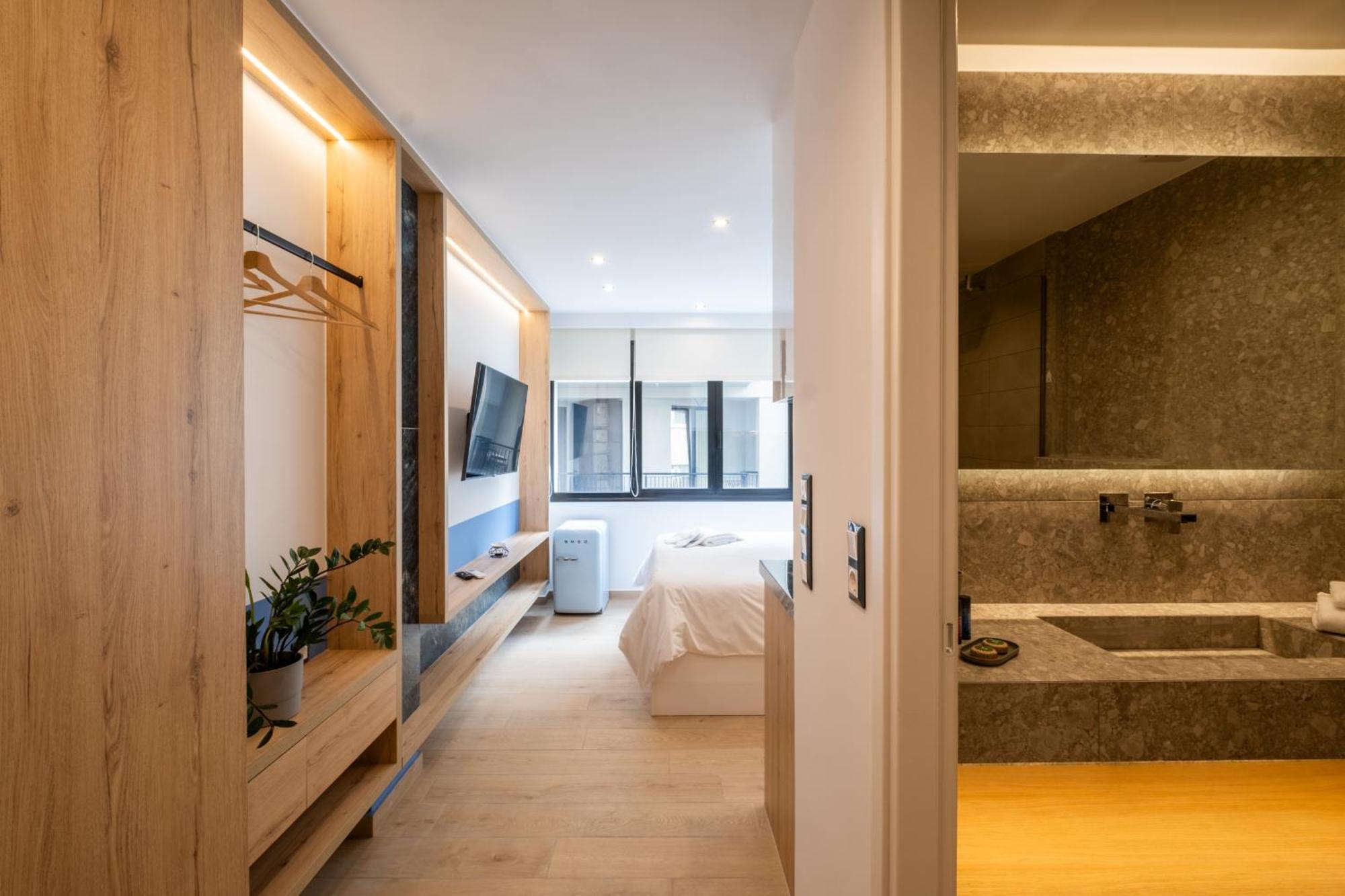 Athensis Apartments In Central Атина Екстериор снимка