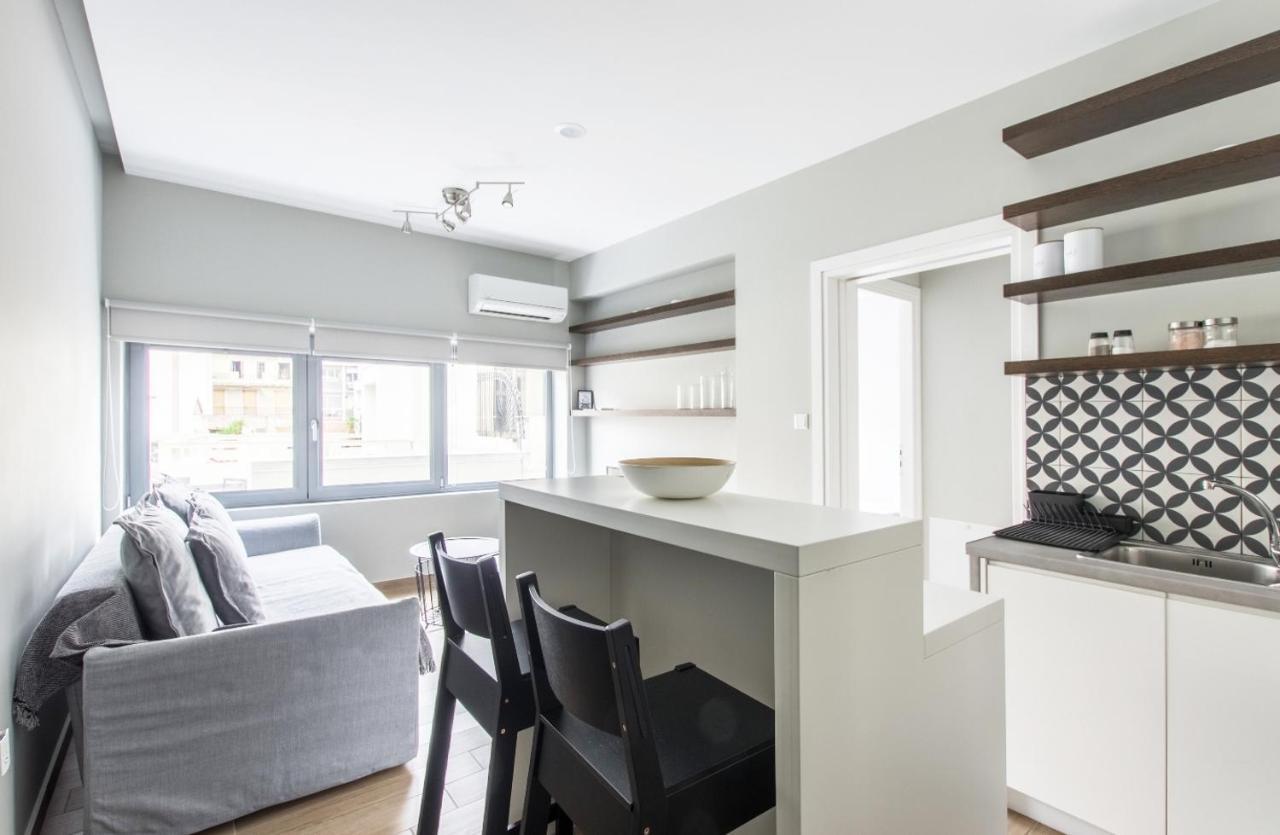 Athensis Apartments In Central Атина Екстериор снимка
